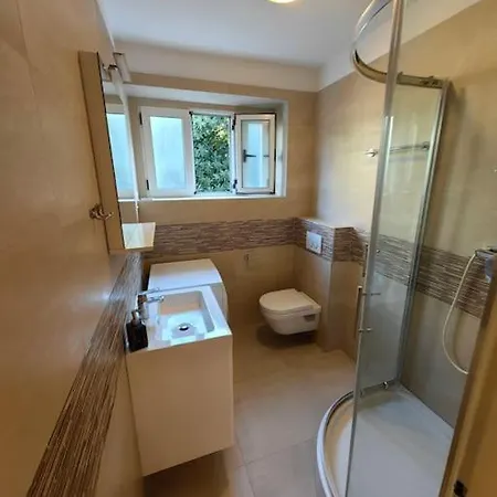 New 1 Bedroom Near Center And 아파트 스플리트